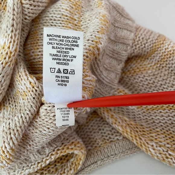 Maurices Striped Long Sleeve Knit Sweater Women’s Size Small Button Accents - Picture 7 of 11